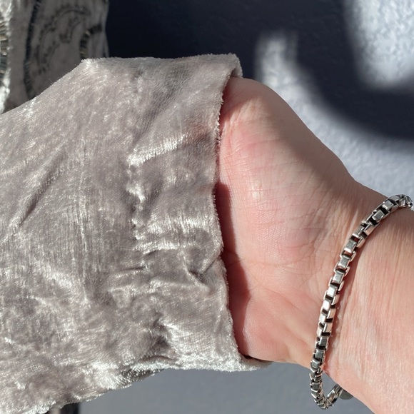 CHICO’S - jacket: velvet open silver lined l/s w designed silver beads - 1 / 12 - Picture 10 of 16